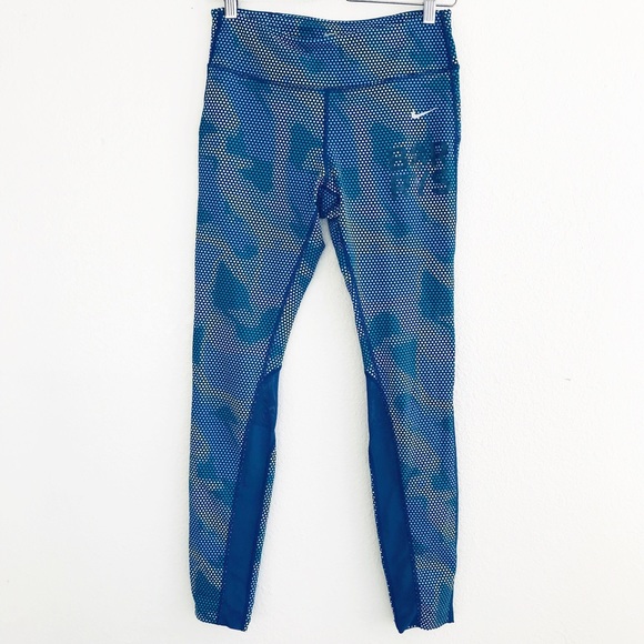 Nike Pants - NIKE BARRYS BOOTCAMP Long Neon Camo Pant